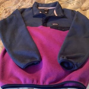 Girls’ Patagonia pullover